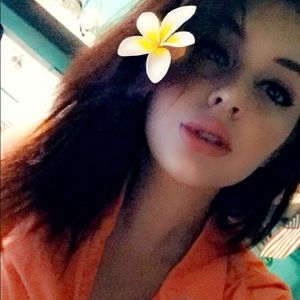 Meet your Posher, Kaylie